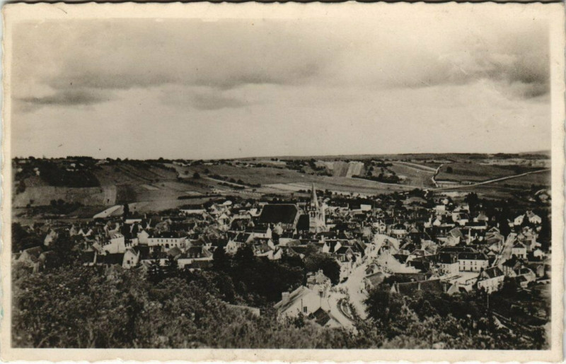 Carte postale ancienne Vermenton - Vue générale à Vermenton