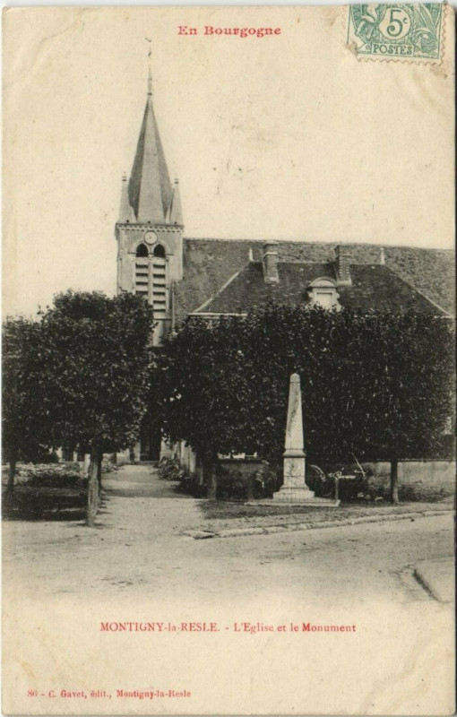 Carte postale ancienne Montigny-la-Resle - L'Eglise et le Mon. à Montigny-la-Resle