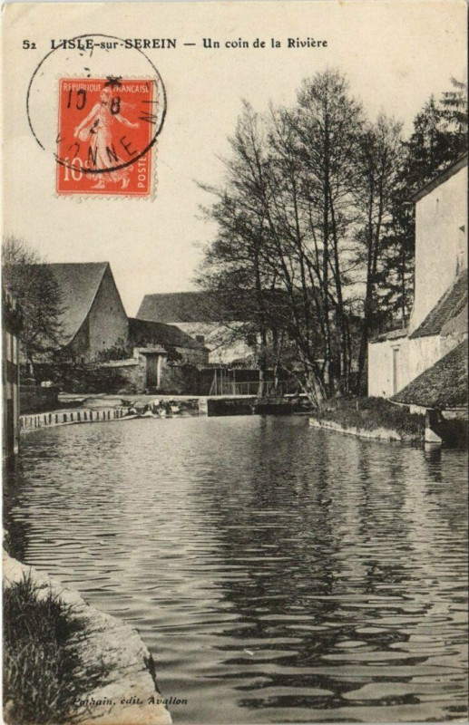Carte postale ancienne L'Isle-sur-Serein - Un coin de la Riviere à L'Isle-sur-Serein
