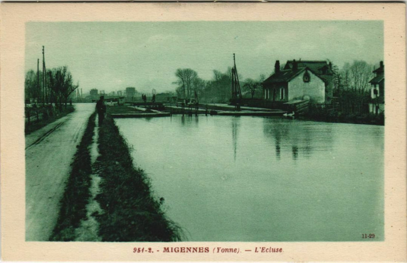 Carte postale ancienne Migennes - L'Ecluse à Migennes