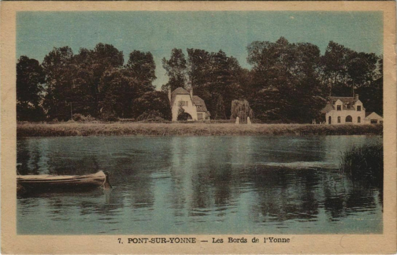 Carte postale ancienne Pont-sur-Yonne - Les Bords de l'Yonne à Pont-sur-Yonne