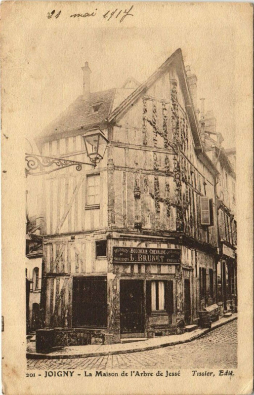Carte postale ancienne Joigny - La Maison de l'Arbre de Jesse à Joigny