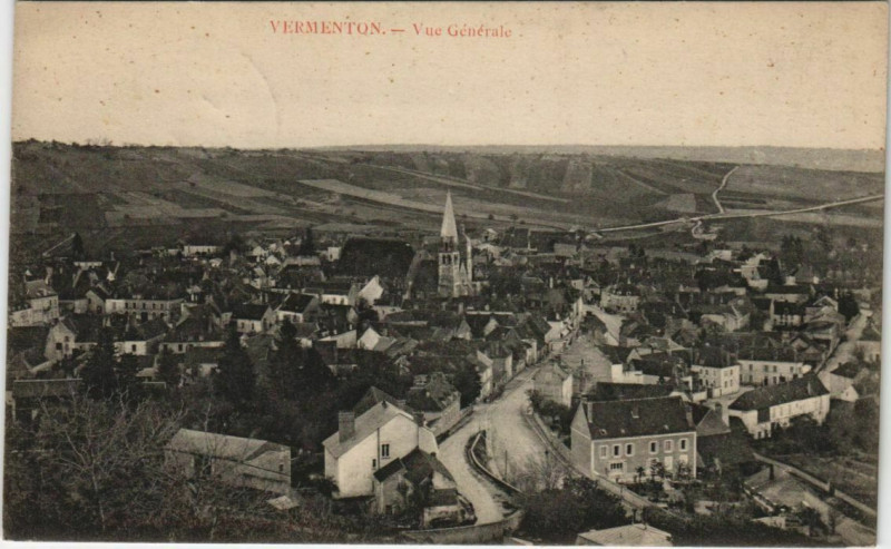 Carte postale ancienne Vermenton Vue Generale à Vermenton