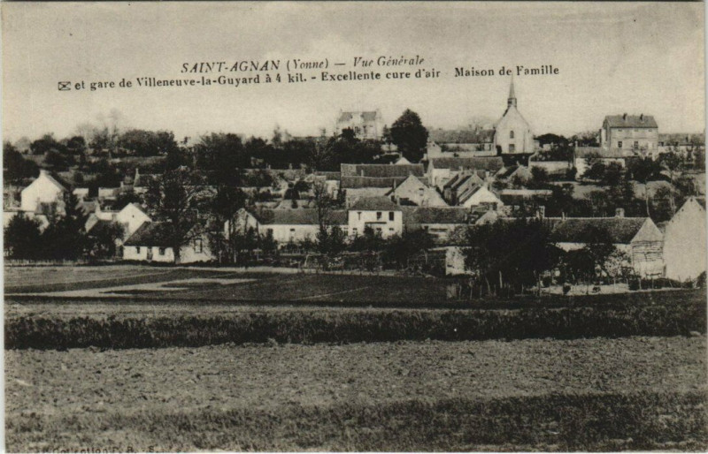 Carte postale ancienne Saint-Agnan - Vue générale à Saint-Agnan