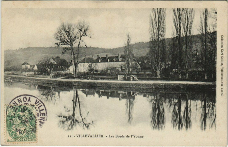 Carte postale ancienne Vezelay - Les Bords de l'Yonne à Vézelay