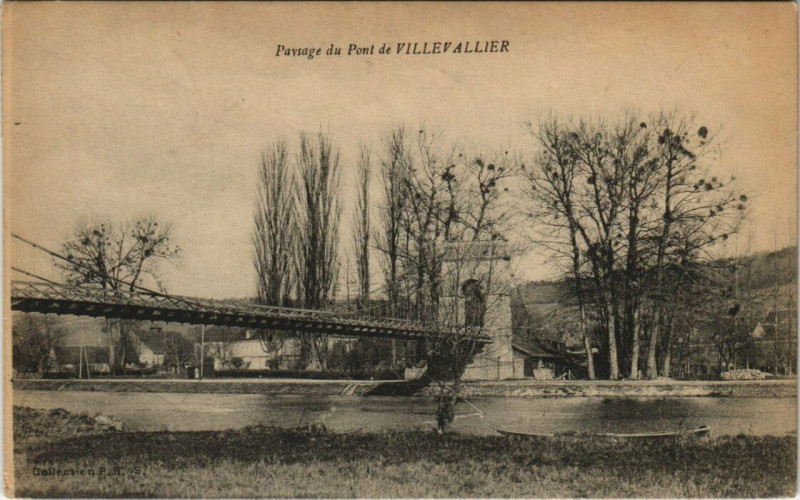 Carte postale ancienne Paysage du Pont de Villevallier à Villevallier