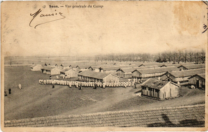 Carte postale ancienne Militaire - Sens - Vue générale du Camp à Sens