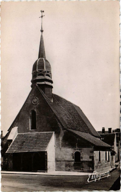 Carte postale ancienne Champs - L'Eglise