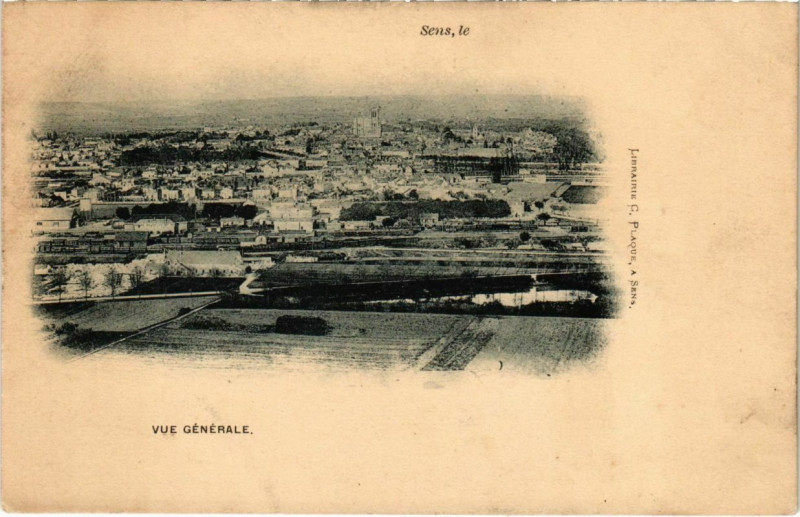 Carte postale ancienne Sens le Vue générale à Sens