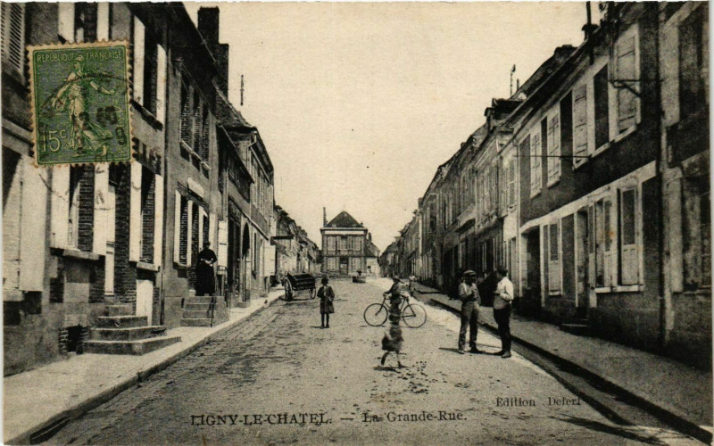 Carte postale ancienne Ligny-le-Chatel - La Grande-Rue France à Ligny-le-Châtel
