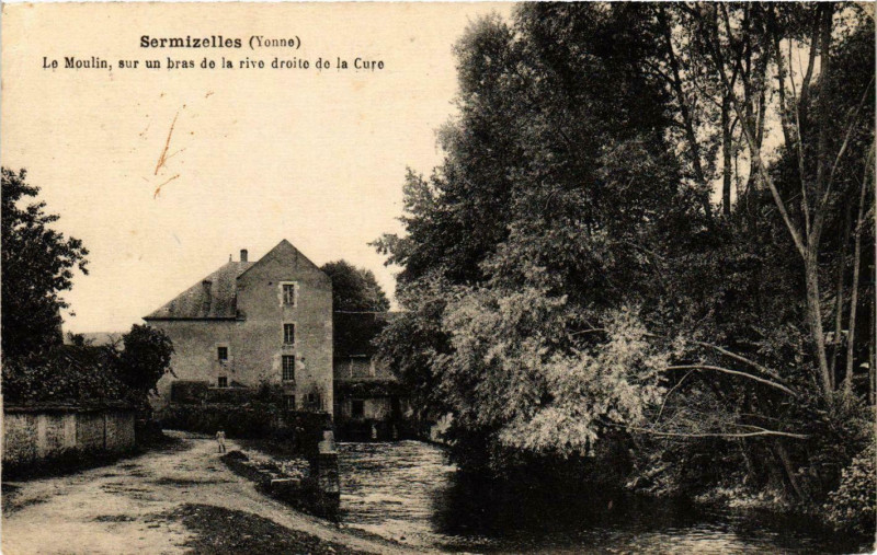 Carte postale ancienne Sermizelles - Le Moulin France à Sermizelles