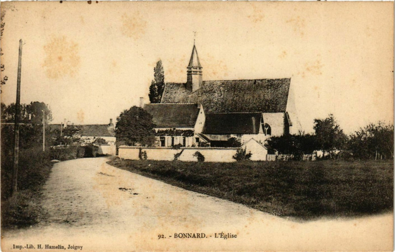 Carte postale ancienne Bonnard - L'Eglise France à Bonnard