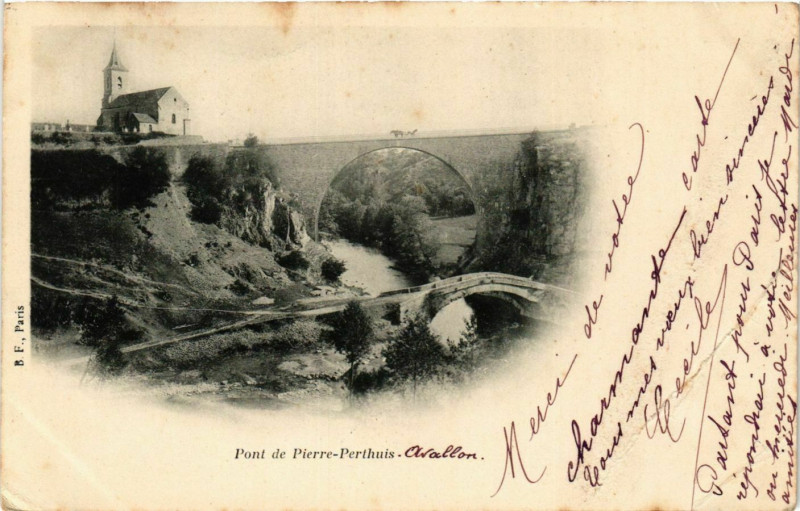 Carte postale ancienne Pierre-Perthuis - Pont de Pierre-Perthuis France à Pierre-Perthuis