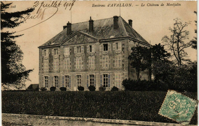 Carte postale ancienne Environs d'Avallon - Le Chateau de Montjalin France à Avallon