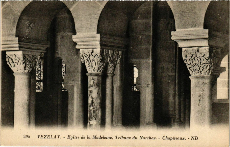 Carte postale ancienne Vezelay - Eglise de la Madeleine - Tribune du Narthex France à Vézelay