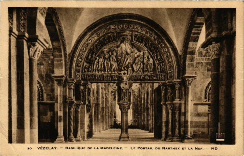 Carte postale ancienne Vezelay - Basilique de la Madeleine - Le Portail France à Vézelay