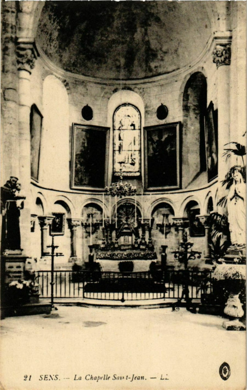 Carte postale ancienne Sens - La Chapelle Saint-Jean France à Sens