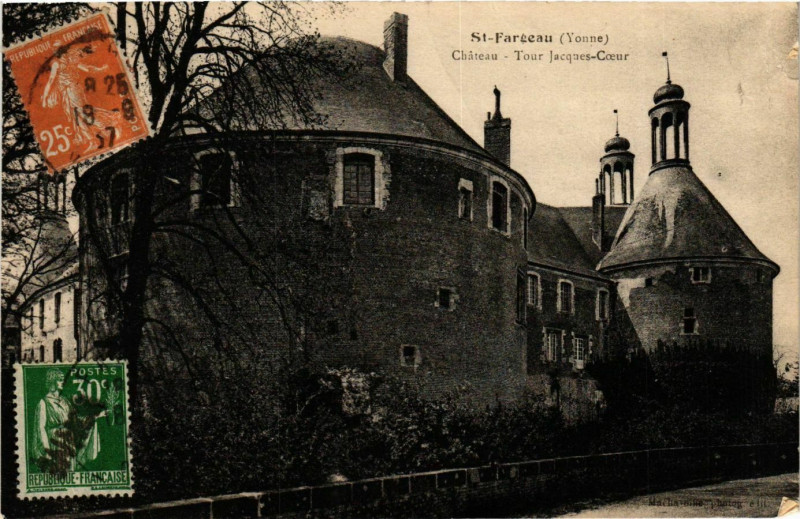 Carte postale ancienne Saint-Fargeau - Chateau - Tour Jacques-Coeur France à Saint-Fargeau