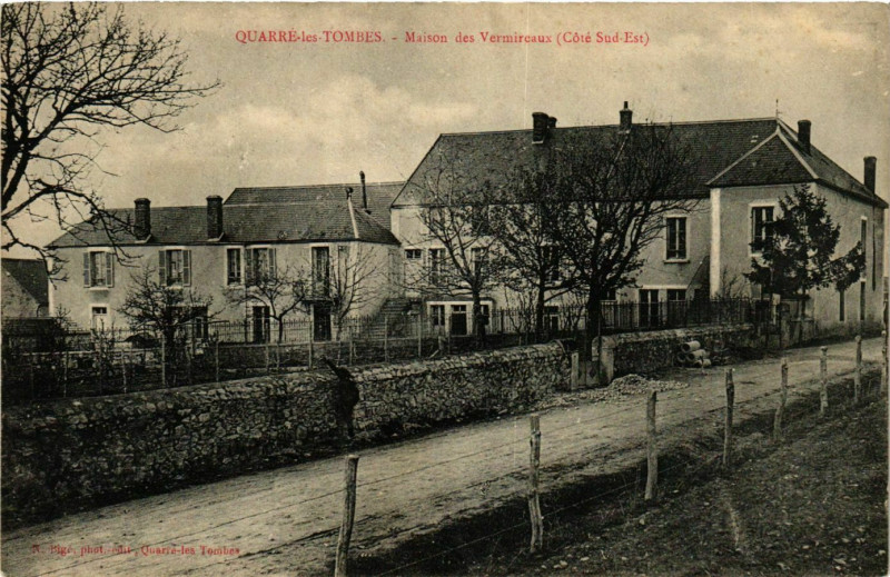 Carte postale ancienne Quarre-les-Tombes - Maison des Vermireaux - Cote Sud-Est France à Quarré-les-Tombes