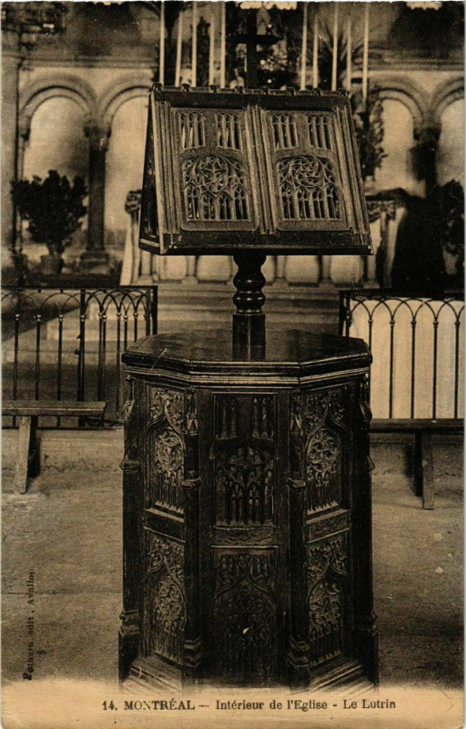 Carte postale ancienne Montreal - Interieur de l'Eglise - Le Lutrin France à Montréal
