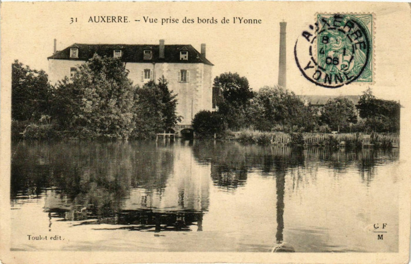 Carte postale ancienne Auxerre - Vue prise des Bords de l'Yonne France à Auxerre