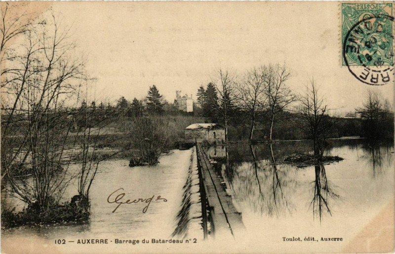 Carte postale ancienne Auxerre - Barrage du Batardeau No 2 France à Auxerre