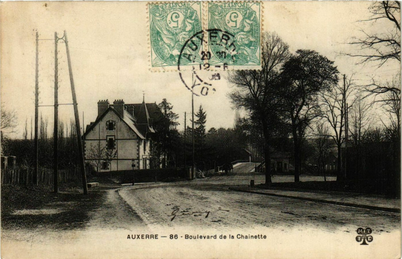 Carte postale ancienne Auxerre - Boulevard de la Chainette France à Auxerre