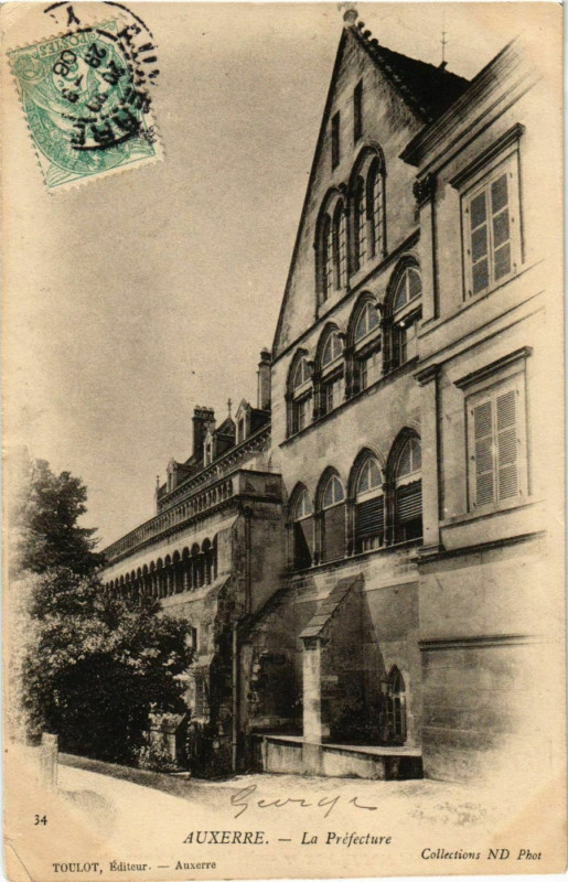 Carte postale ancienne Auxerre - La Prefecture France à Auxerre