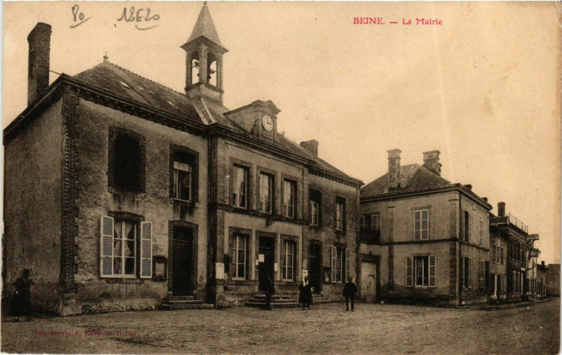 Carte postale ancienne Beine La Mairie à Beine