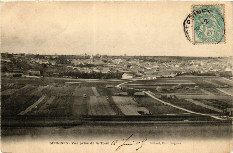 Carte postale ancienne Sergines - Vue prise de la Tour à Sergines