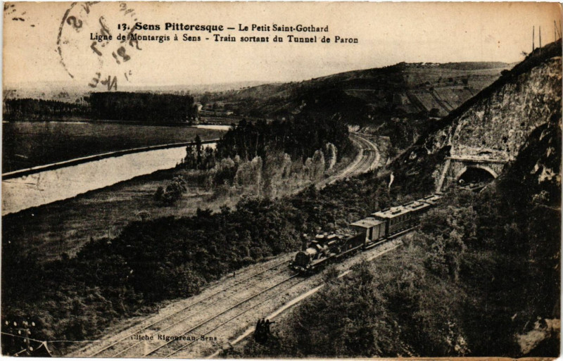 Carte postale ancienne Sens Pitt. - Le Petit Saint-Gothard - Light de Montargis a à Sens