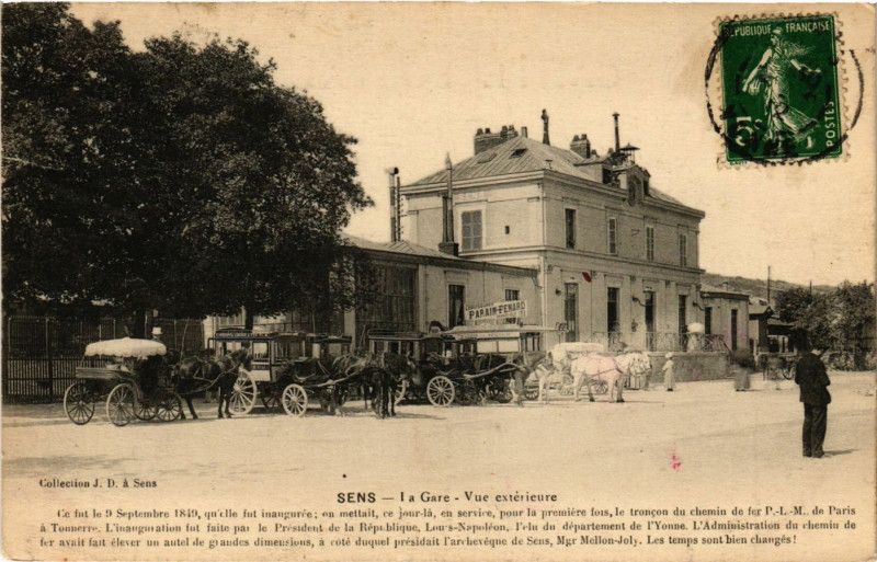 Carte postale ancienne Sens - La Gare - Vue Ext. à Sens
