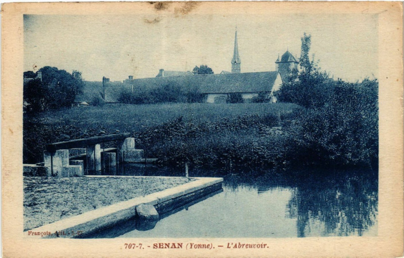 Carte postale ancienne Senan - L'Abreuvoir à Senan
