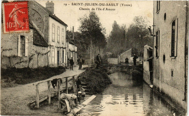 Carte postale ancienne Saint-Julien-du-Sault - Chemin de l'Ile d'Amour à Saint-Julien-du-Sault