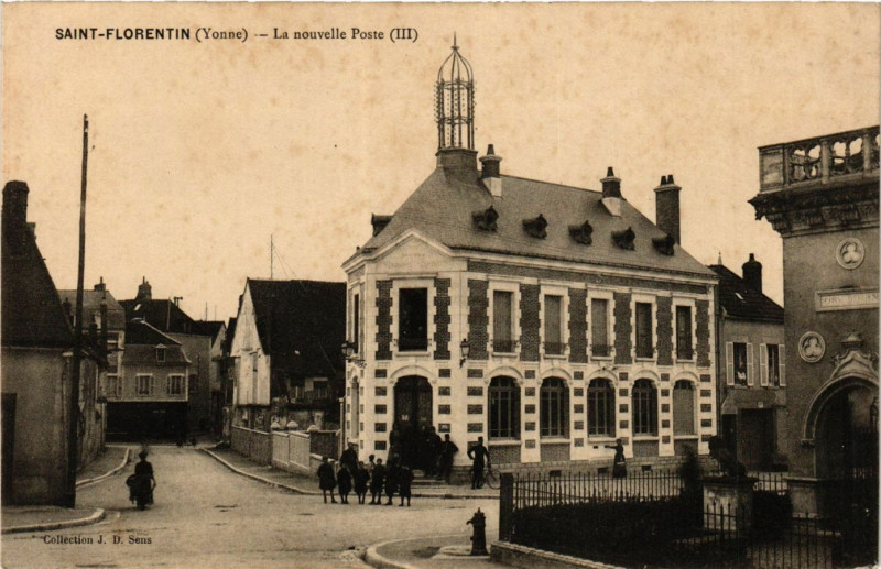 Carte postale ancienne Saint-Florentin (Yonne) - La nouvelle Poste à Saint-Florentin