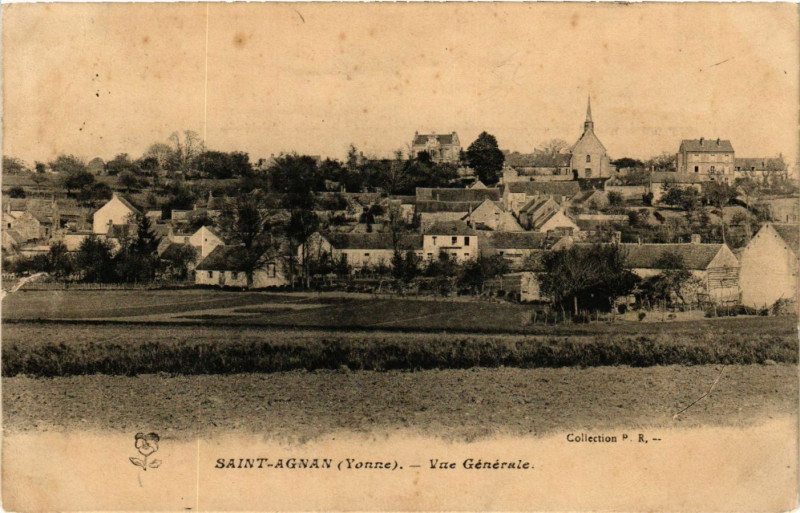 Carte postale ancienne Saint-Agnan - Vue générale à Saint-Agnan