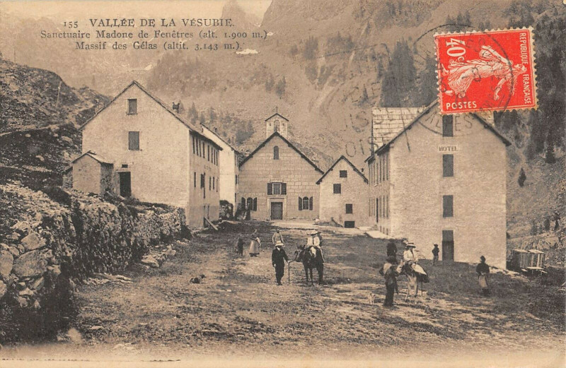 Carte postale ancienne Vallee De La Vesubie Sanctuaire Madone Des Fenetres Massif Des Gelas