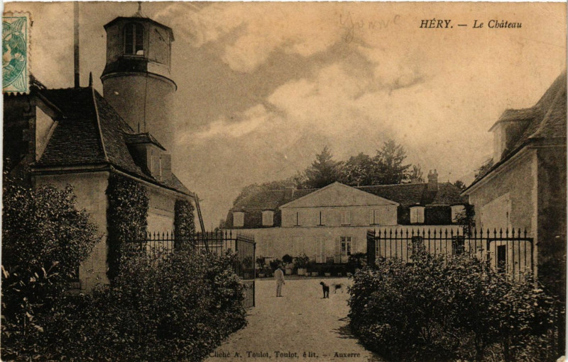 Carte postale ancienne Hery - Le Chateau à Héry