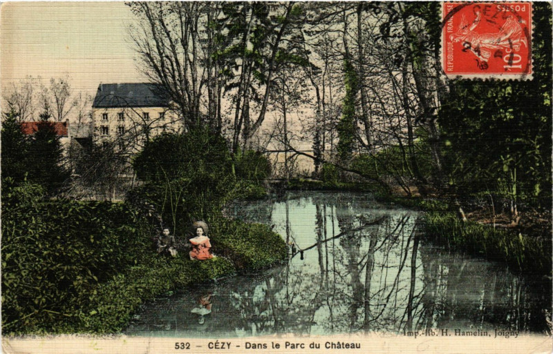 Carte postale ancienne Cezy - Dans le Parc du Chateau à Cézy