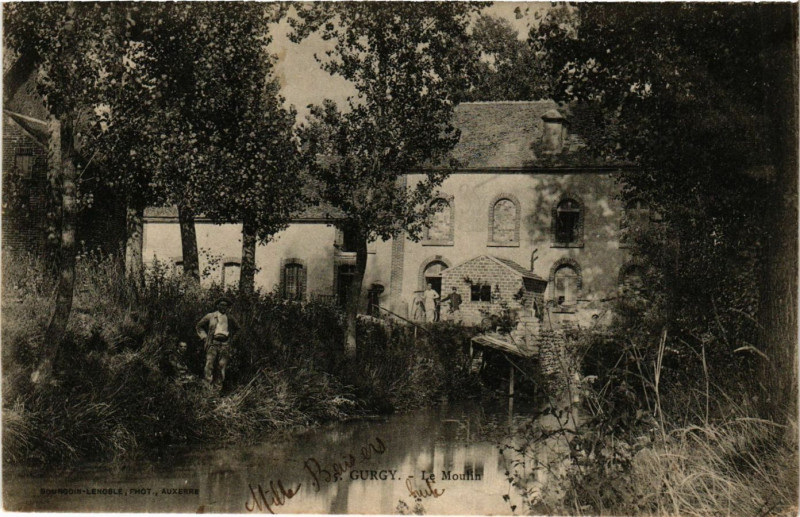 Carte postale ancienne Gurgy - Le Moulin à Gurgy