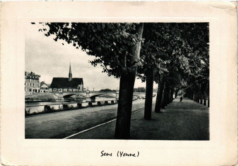 Carte postale ancienne Sens à Sens