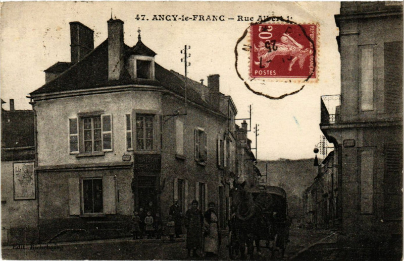 Carte postale ancienne Ancy-le-Franc - Rue Allert à Ancy-le-Franc