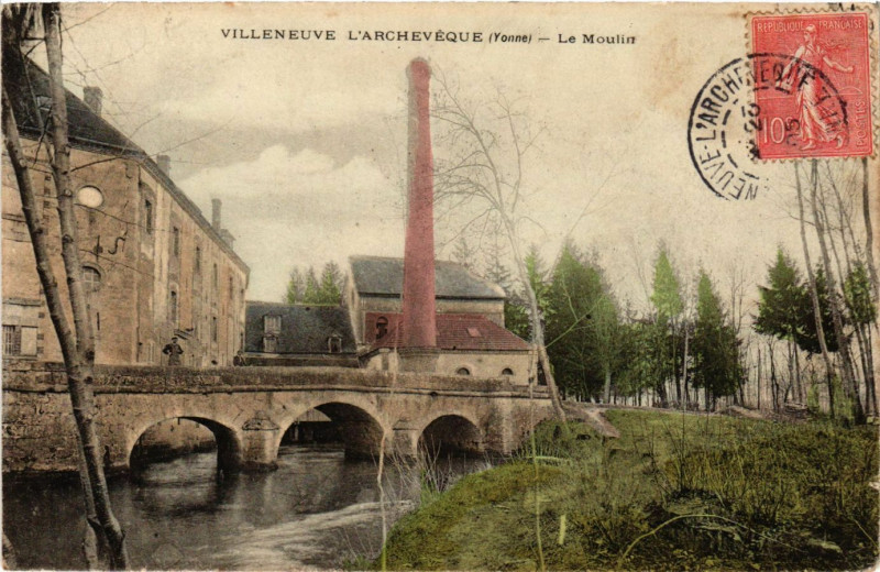 Carte postale ancienne Villeneuve-l'Archeveque - le Moulin à Villeneuve-l'Archevêque