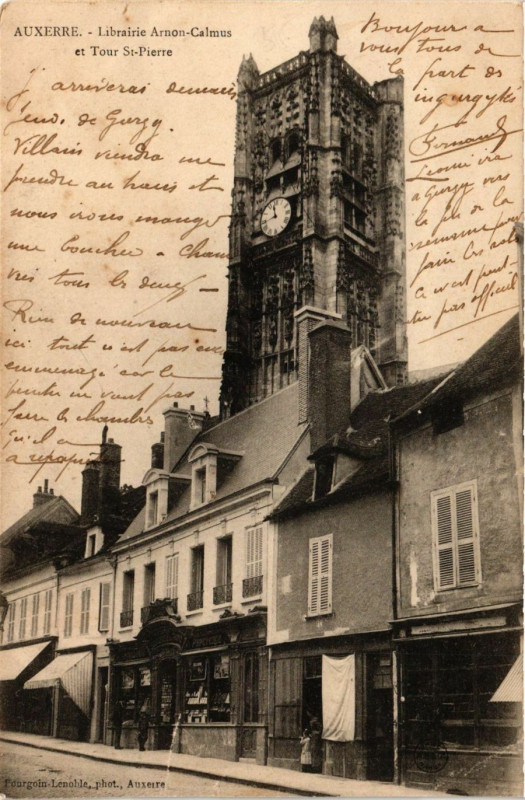 Carte postale ancienne Auxerre - Librairie Arnon-Calmus et Tour Saint-Pierre à Auxerre