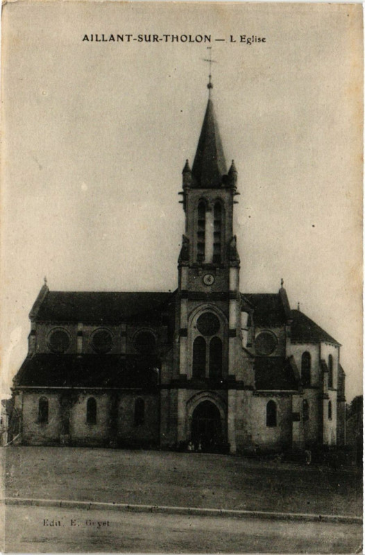 Carte postale ancienne Aillant-sur-Tholon - L'Eglise