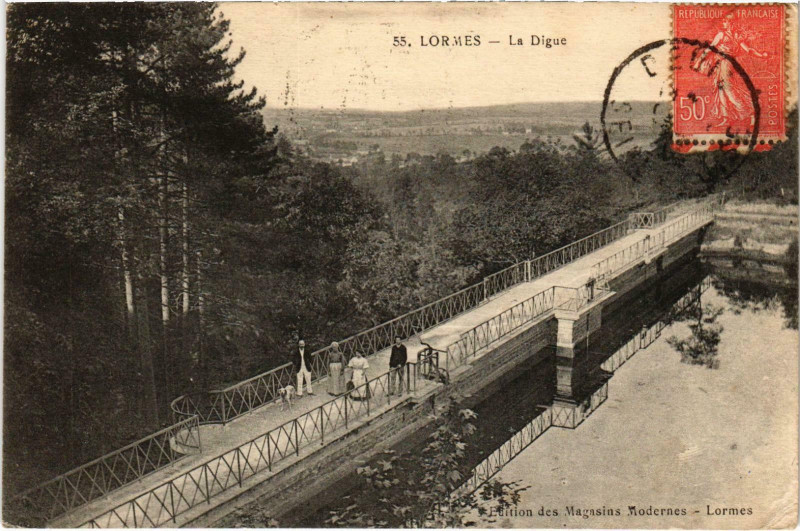 Carte postale ancienne Lormes la Digue Nievre à Lormes