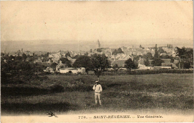 Carte postale ancienne Saint-Reverien Vue générale Nievre à Saint-Révérien