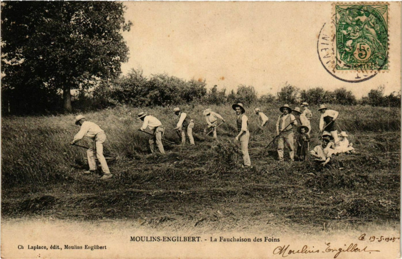 Carte postale ancienne Moulins-Engilbert Fauchaison des Foins à Moulins-Engilbert