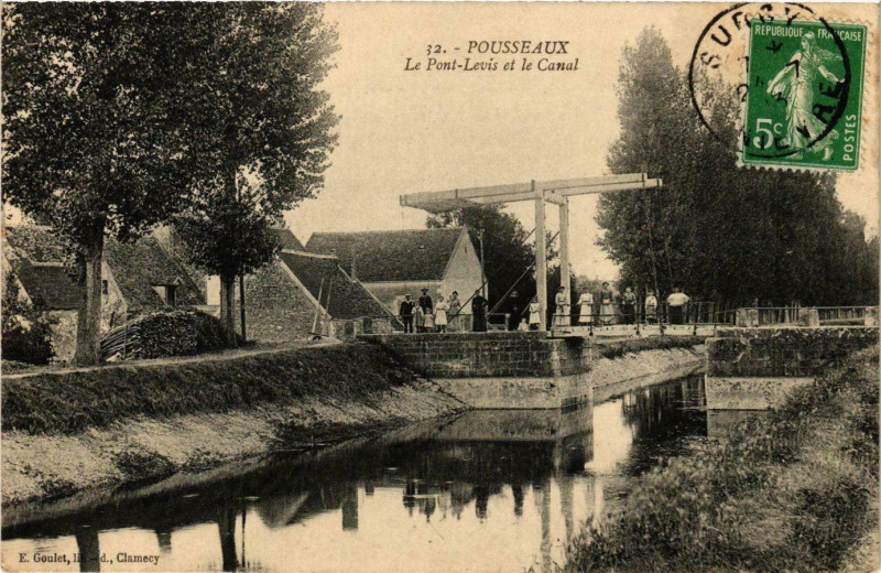 Carte postale ancienne Pousseaux Le Pont-Levis et le Canal à Pousseaux