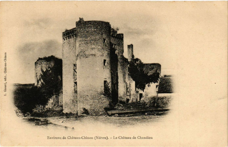 Carte postale ancienne Env. de Chateau-Chinon - Le Chateau de Chandioux